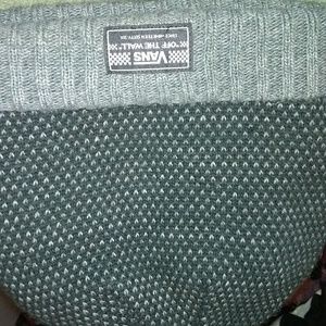 Dark gray vans beanie